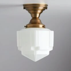 Trevor (Opal) | Hourglass(Trevor Opal Hourglass)