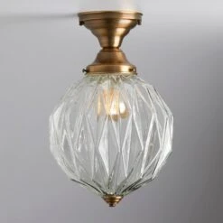 Lorraine (Clear) | Hourglass(Lorraine Opal Hourglass 1)